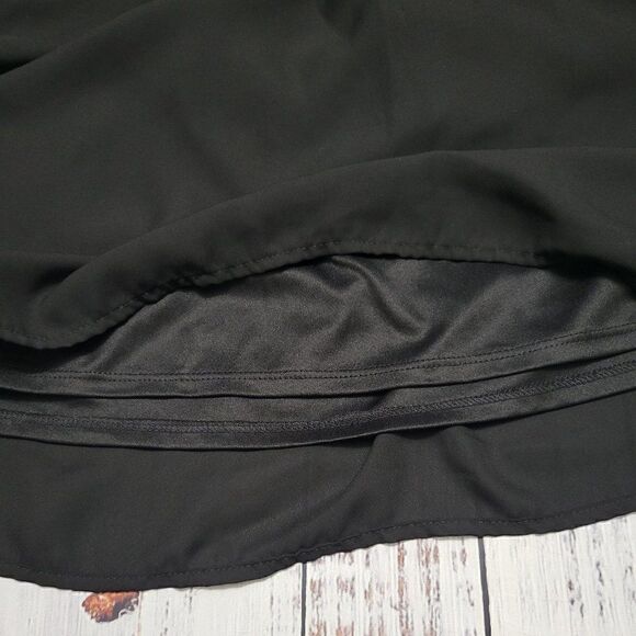 Charming Charlie Blouson Classic Mini V-Neck Cinched Waist Little Black Dress - Picture 4 of 7